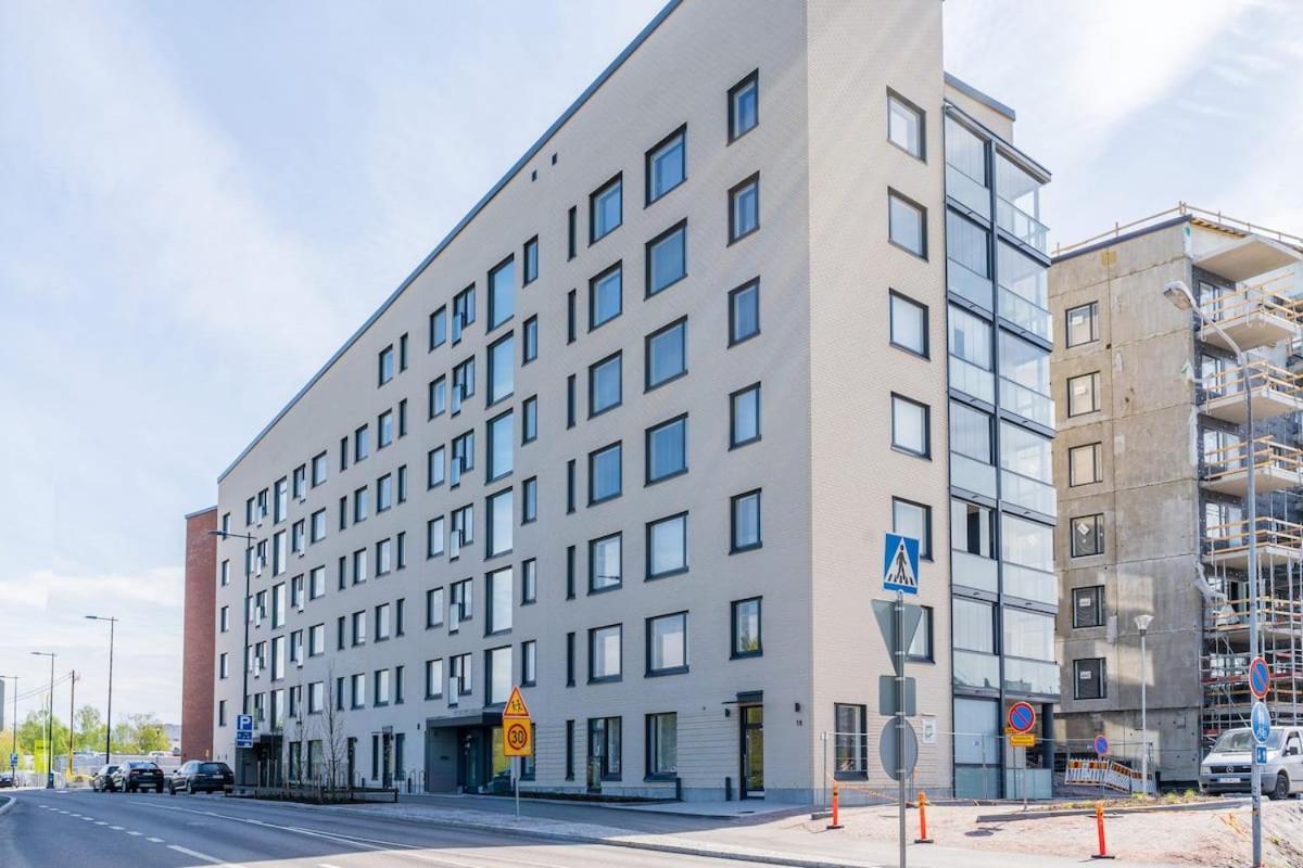 Cozy Apartment Right Next To Metro Station Espoo Dış mekan fotoğraf